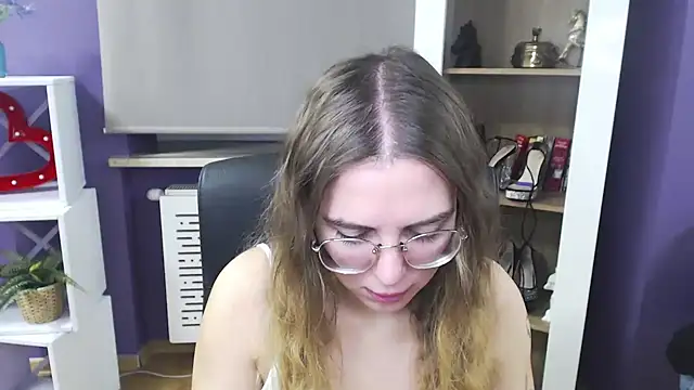 Zoey Erotic online show from December 2024 06:23:02 AM
