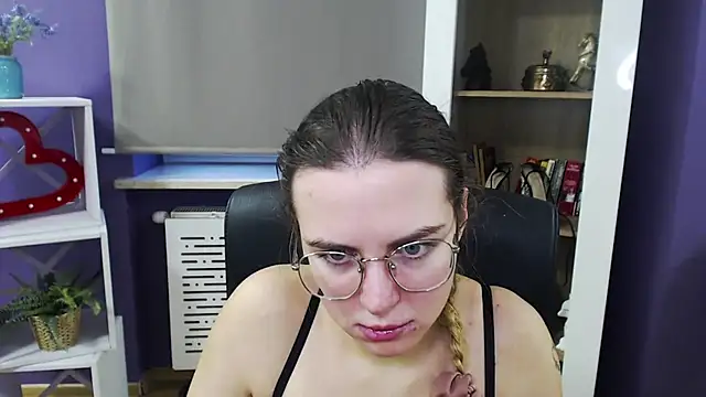 Zoey Erotic online show from December 2024 09:33:02 AM