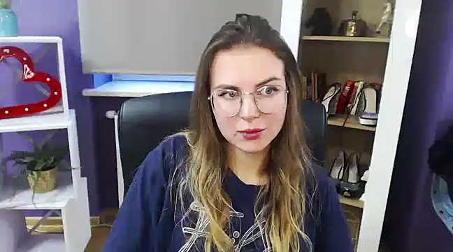 Zoey Erotic online show from December 2024 10:28:01 AM