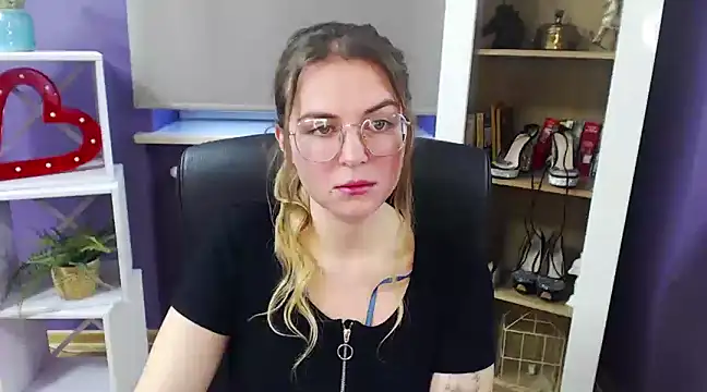 Zoey Erotic online show from December 2024 10:21:01 AM