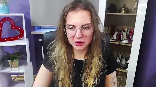 Zoey Erotic online show from December 2024 08:56:01 AM