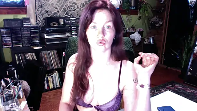 Snapshot of courtneyoccult chatting on September 2025 12:32:02 AM courtneyoccult online show from September 2025 12:32:02 AM