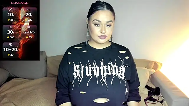 Laura sinner online show from October 2025 04:39:01 PM