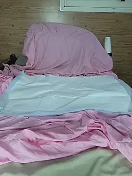 Snapshot of ayndeu chatting on October 2025 12:04:02 PM ayndeu online show from October 2025 12:04:02 PM