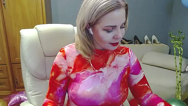 Cute sun online show from December 2024 09:45:02 PM