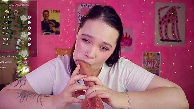 Chery Lady22 online show from November 2025 06:02:02 AM