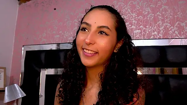 agatha collins  online show from January 2025 07:16:02 PM