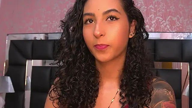 agatha collins  online show from January 2025 07:18:01 PM