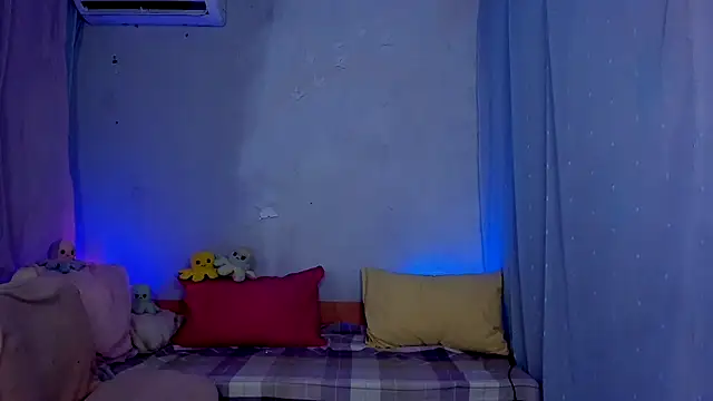 LickLizzy online show from February 2025 06:53:02 AM