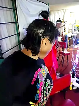 Snapshot of LaInsaciableIntensa chatting on October 2025 11:20:02 PM LaInsaciableIntensa online show from October 2025 11:20:02 PM