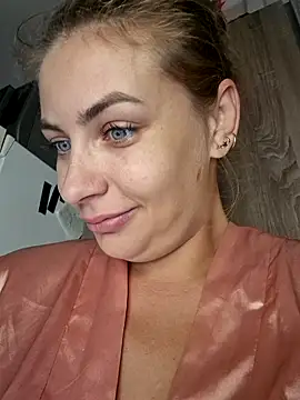 Snapshot of Keli_Jessi chatting on October 2025 05:22:01 PM Keli Jessi online show from October 2025 05:22:01 PM