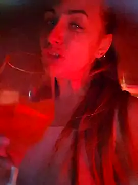 Snapshot of Keli_Jessi chatting on October 2025 06:58:02 PM Keli Jessi online show from October 2025 06:58:02 PM