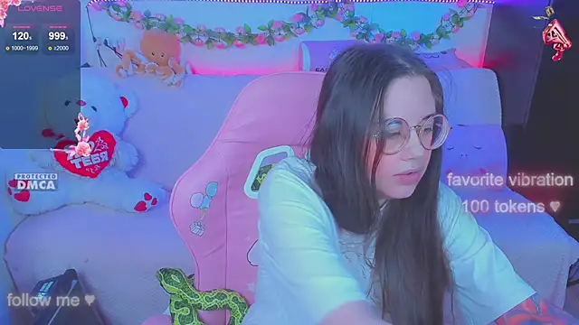 Lolisuccub online show from October 2025 06:26:01 PM