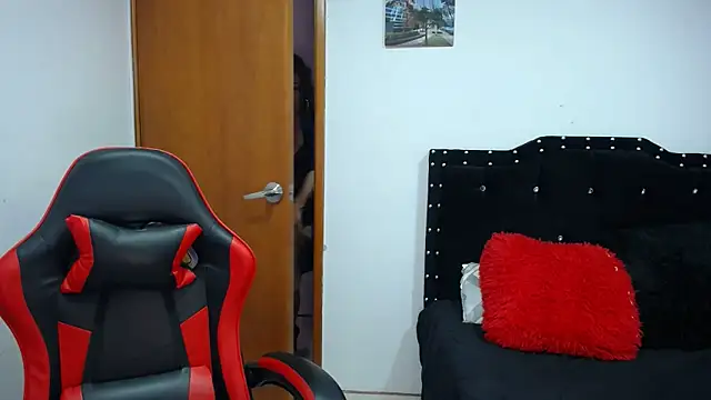 Snapshot of Ursulawhite69 chatting on October 2025 03:30:01 PM Ursulawhite69 online show from October 2025 03:30:01 PM