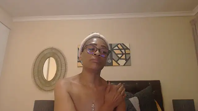 Creamyass22 online show from March 2025 05:37:01 PM