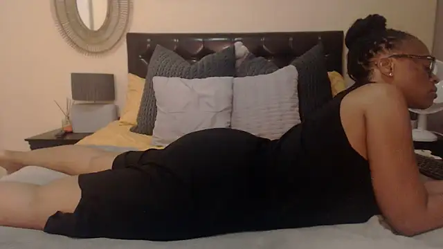 Creamyass22 online show from March 2025 05:56:02 PM