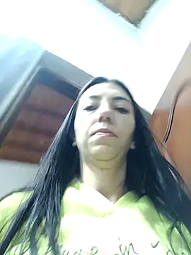 LunaZambrano online show from November 2025 12:27:02 PM