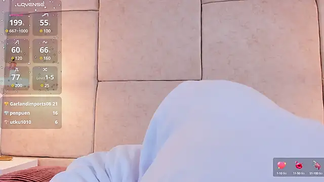 aisha vs online show from December 2024 03:04:01 PM