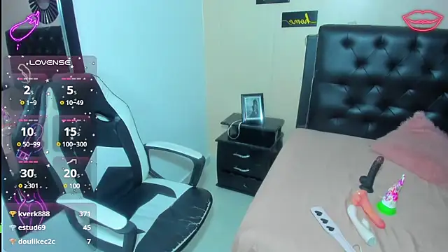 mila katts online show from February 2025 06:44:01 AM