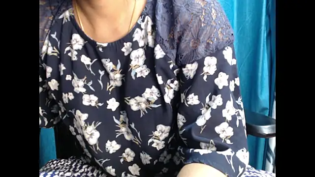 Snapshot of CuteRhea69 chatting on February 2025 03:20:01 PM CuteRhea69 online show from February 2025 03:20:01 PM