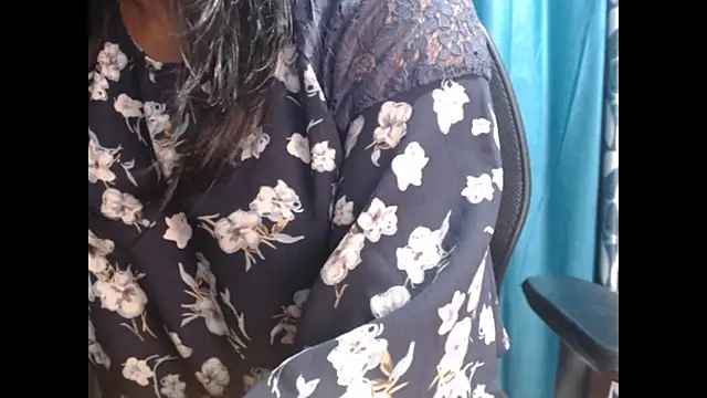 Snapshot of CuteRhea69 chatting on March 2025 05:39:02 PM CuteRhea69 online show from March 2025 05:39:02 PM