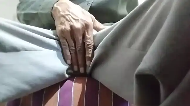 manan28 online show from February 2025 09:44:01 AM