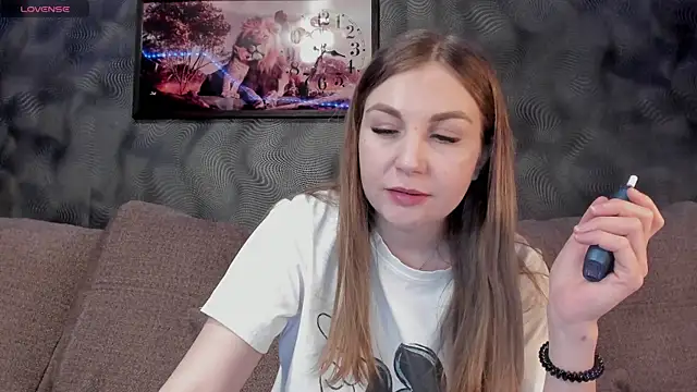 Snapshot of CassieMils chatting on February 2025 12:39:01 PM CassieMils online show from February 2025 12:39:01 PM