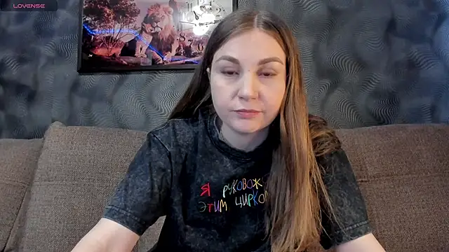 Snapshot of CassieMils chatting on February 2025 08:18:01 AM CassieMils online show from February 2025 08:18:01 AM