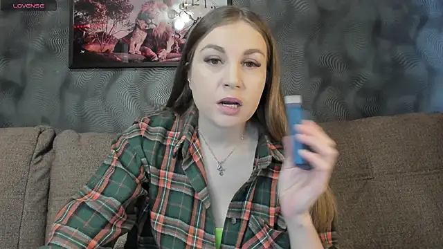 Snapshot of CassieMils chatting on March 2025 07:41:01 AM CassieMils online show from March 2025 07:41:01 AM