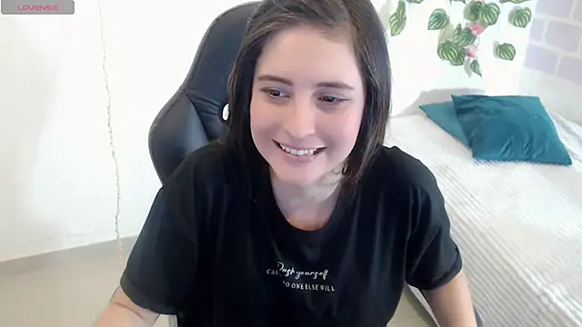 tania sweet   online show from January 2025 04:41:01 PM