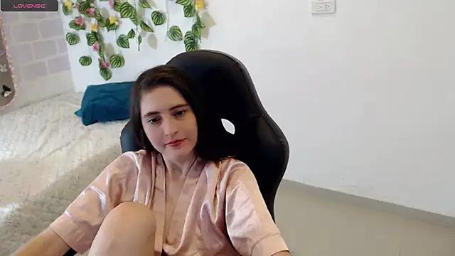 tania sweet   online show from March 2025 06:58:01 PM