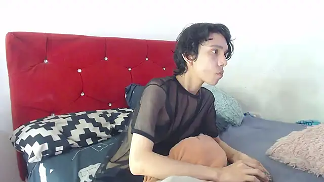 Snapshot of LAICK_01 chatting on September 2025 07:58:02 PM LAICK 01 online show from September 2025 07:58:02 PM