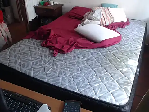 Snapshot of deftoolceles chatting on October 2025 02:07:02 PM deftoolceles online show from October 2025 02:07:02 PM