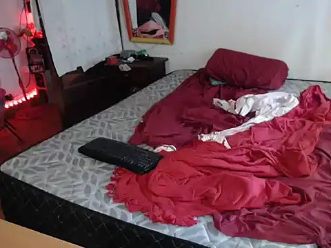 Snapshot of deftoolceles chatting on November 2025 09:14:01 PM deftoolceles online show from November 2025 09:14:01 PM