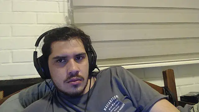 hung weeb online show from October 2025 01:16:01 AM