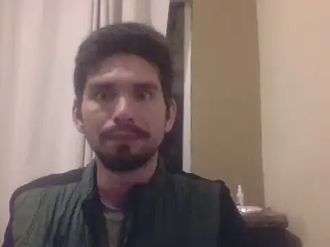 Snapshot of Tomthelong chatting on February 2025 06:45:02 AM Tomthelong online show from February 2025 06:45:02 AM