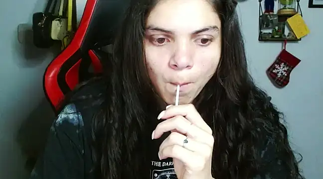 Nikkykora15 online show from December 2024 01:58:02 AM