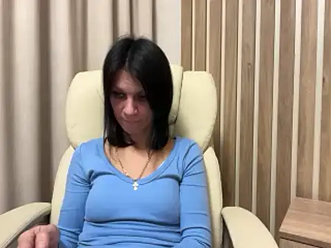 Snapshot of InjaAtHome chatting on October 2025 05:55:01 PM InjaAtHome online show from October 2025 05:55:01 PM