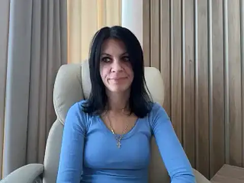 Snapshot of InjaAtHome chatting on October 2025 08:22:02 AM InjaAtHome online show from October 2025 08:22:02 AM