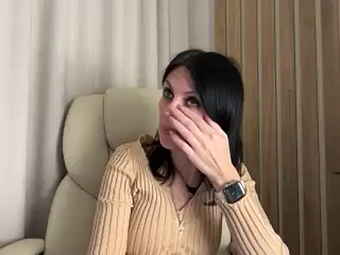 Snapshot of InjaAtHome chatting on November 2025 07:02:02 PM InjaAtHome online show from November 2025 07:02:02 PM