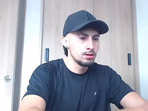 ChrisDamon online show from November 2025 01:33:01 PM