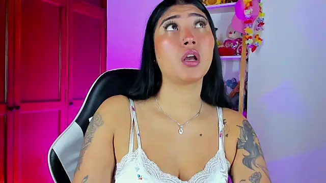 eymy-hadid online show from October 2025 02:38:02 PM