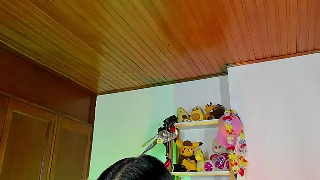 eymy-hadid online show from October 2025 11:05:02 PM