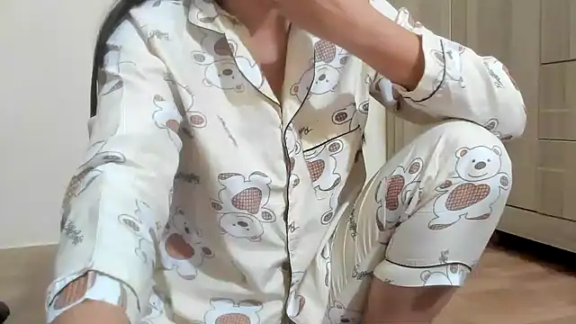 Beauty Asian Tina online show from January 2025 12:49:01 PM