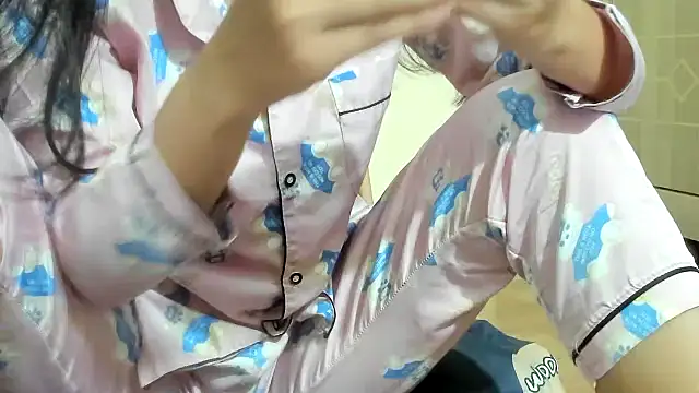 Beauty Asian Tina online show from February 2025 06:50:02 AM
