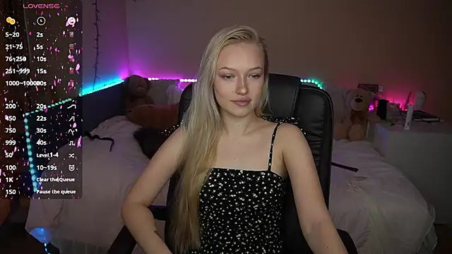 AmandaFiree online show from October 2025 06:23:01 AM