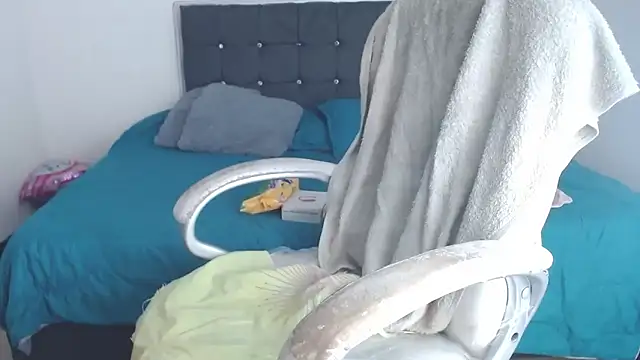 Snapshot of selena_yourmilf chatting on September 2025 06:02:01 PM selena yourmilf online show from September 2025 06:02:01 PM