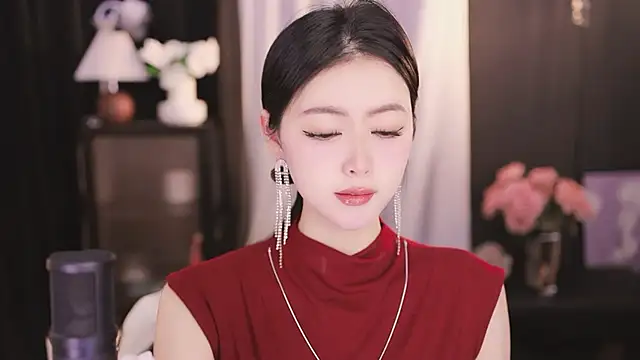 Ocean--Lili online show from December 2024 12:15:01 PM