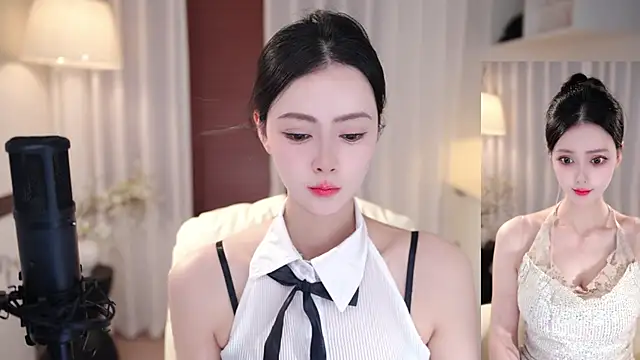 Snapshot of Ocean--Lili chatting on October 2025 08:29:02 PM Ocean--Lili online show from October 2025 08:29:02 PM