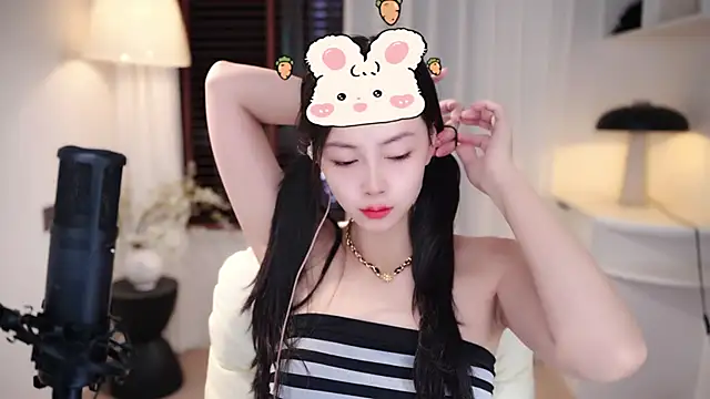 Snapshot of Ocean--Lili chatting on October 2025 02:15:01 PM Ocean--Lili online show from October 2025 02:15:01 PM